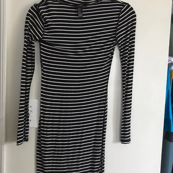 Striped dress - Picture 2 of 2